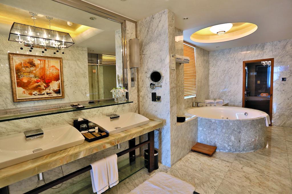Howard Johnson Kaina Plaza Changzhou Changzhou  Dış mekan fotoğraf